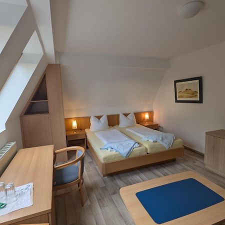 Pension & Restaurant Haus Hiddensee Клостер Екстериор снимка