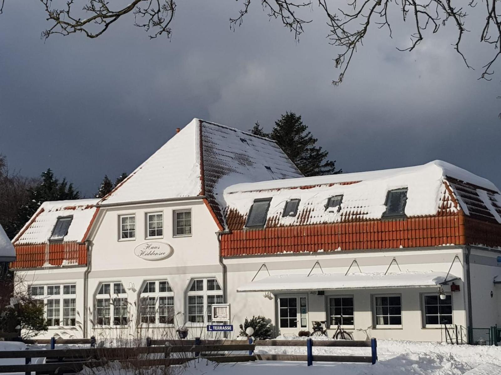 Pension & Restaurant Haus Hiddensee Клостер Екстериор снимка