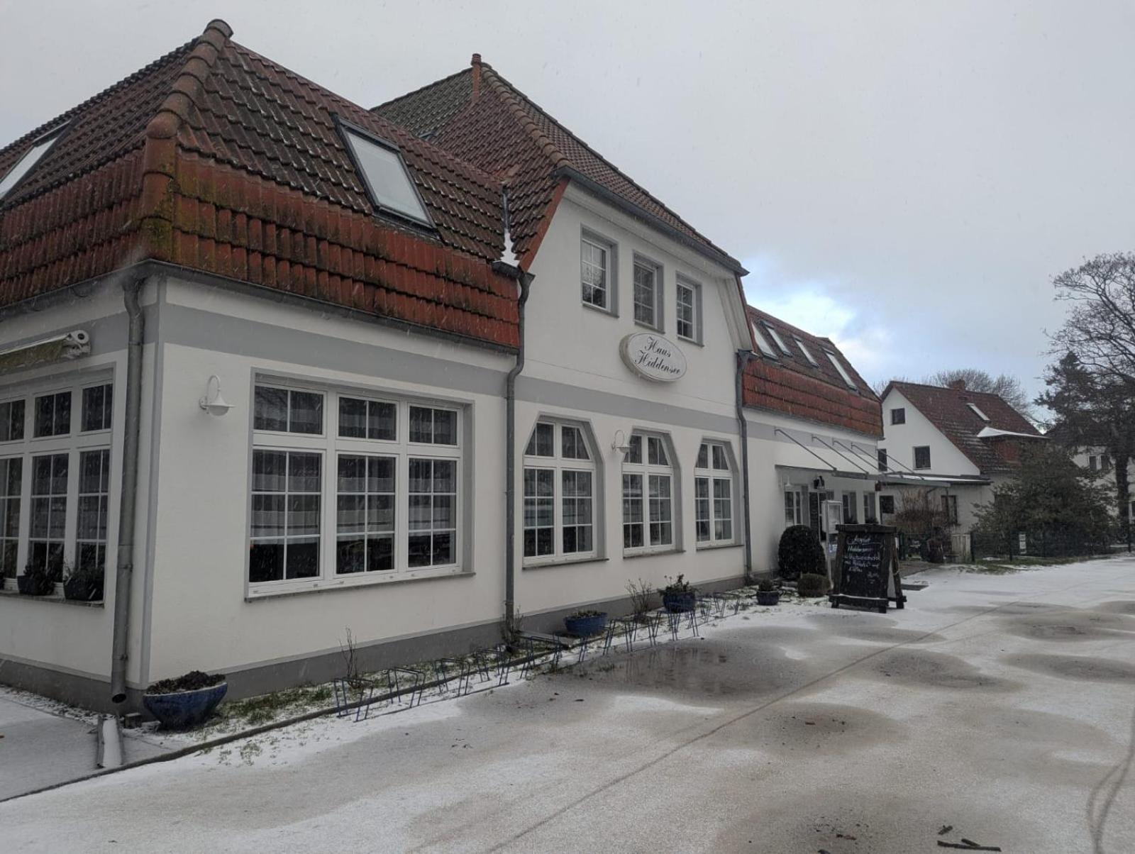 Pension & Restaurant Haus Hiddensee Клостер Екстериор снимка