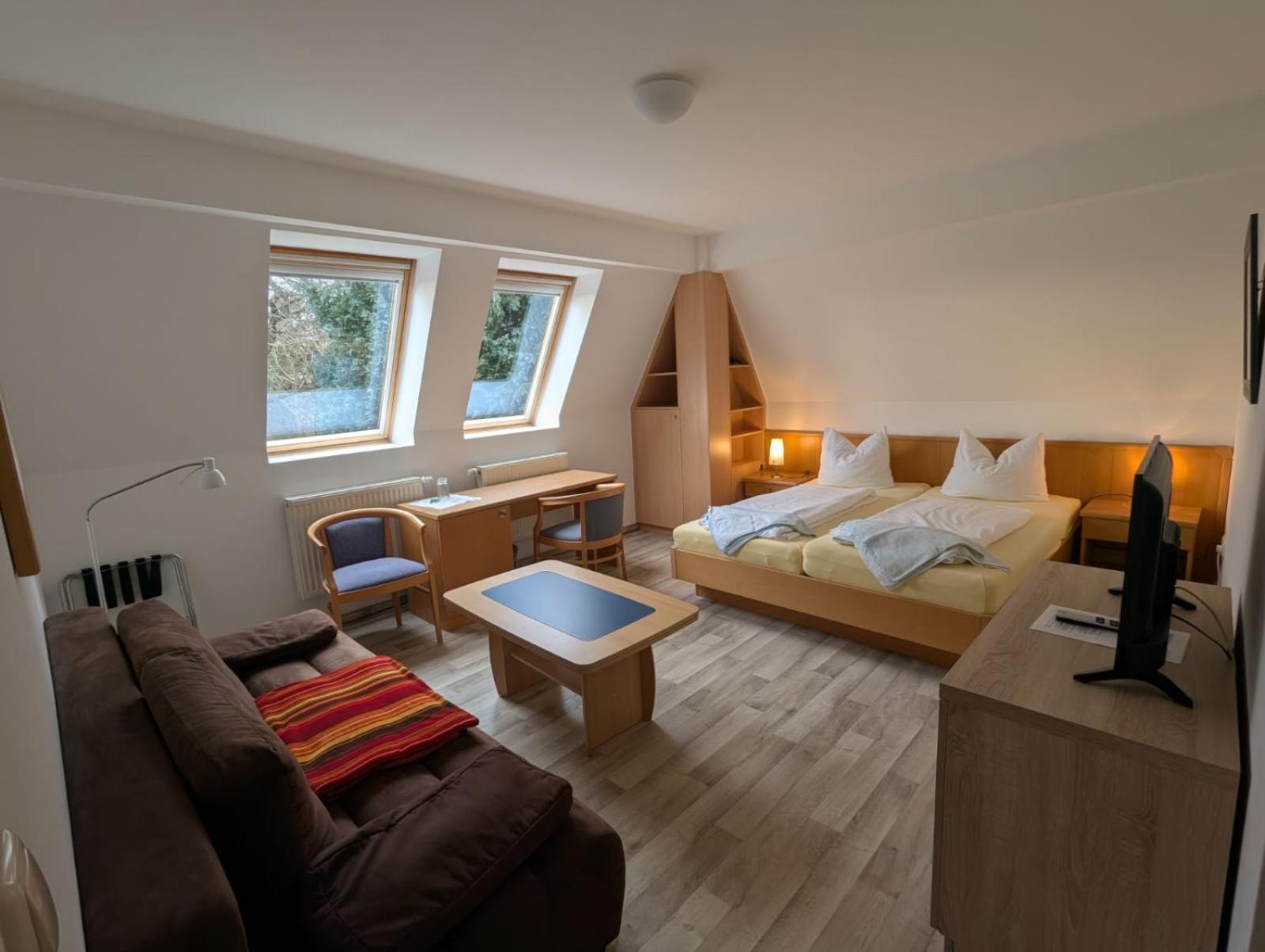 Pension & Restaurant Haus Hiddensee Клостер Екстериор снимка