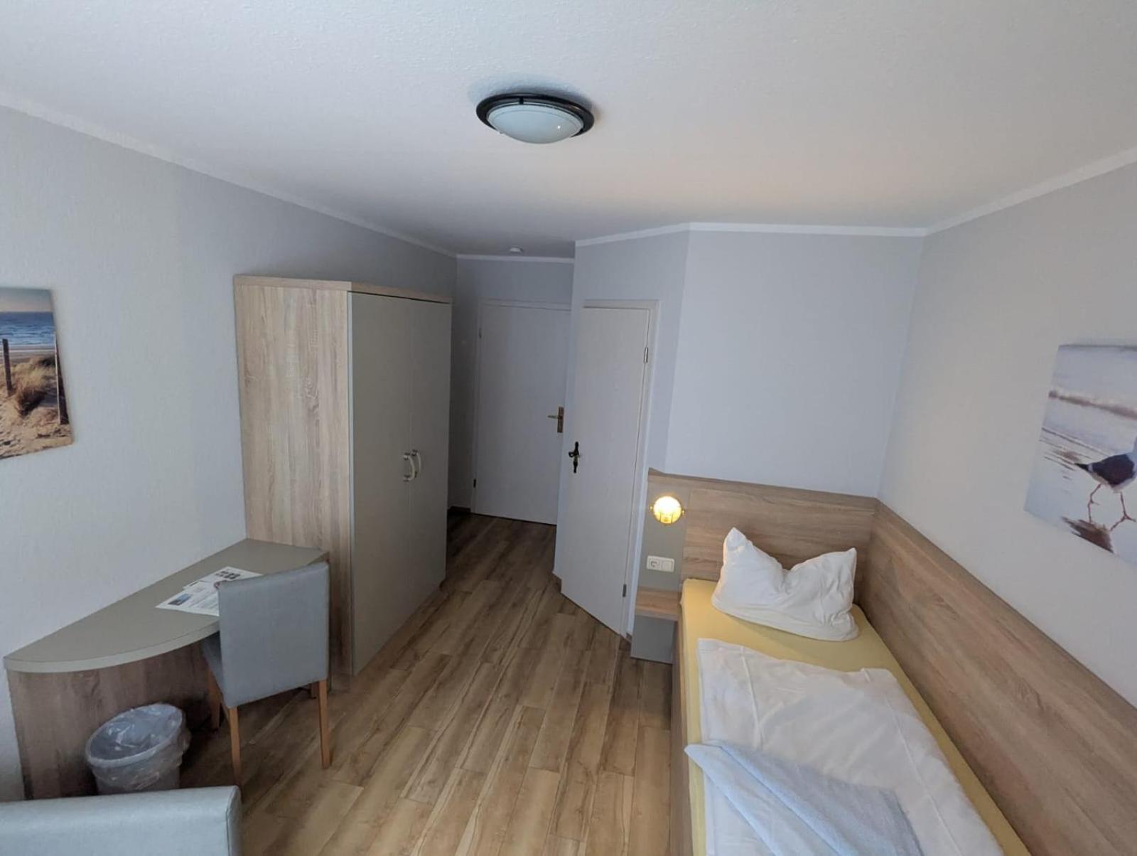 Pension & Restaurant Haus Hiddensee Клостер Екстериор снимка