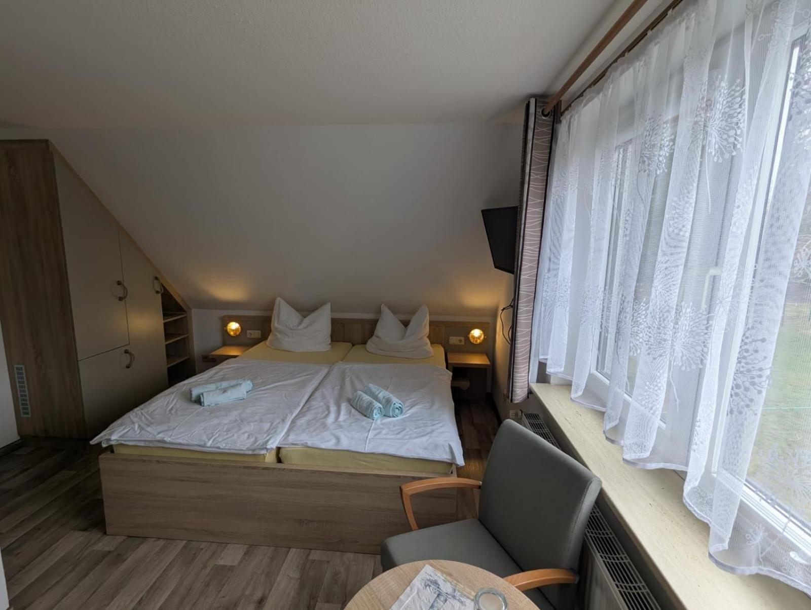 Pension & Restaurant Haus Hiddensee Клостер Екстериор снимка