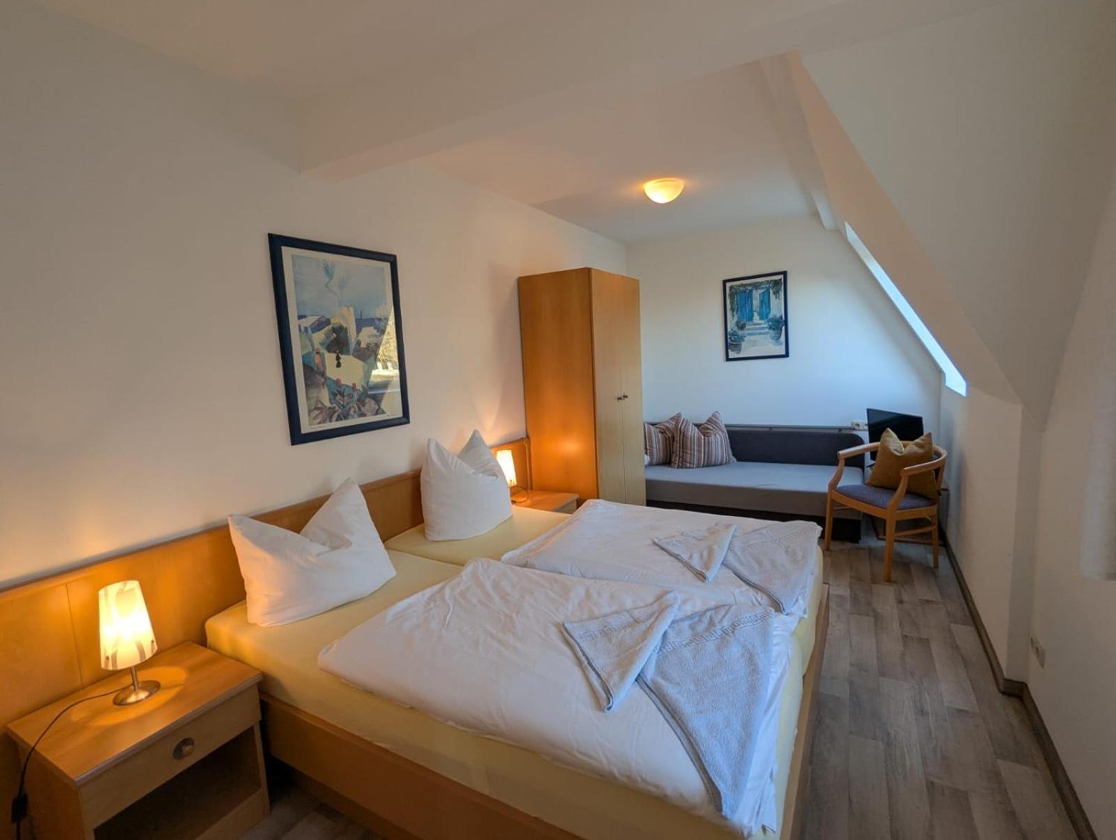 Pension & Restaurant Haus Hiddensee Клостер Екстериор снимка